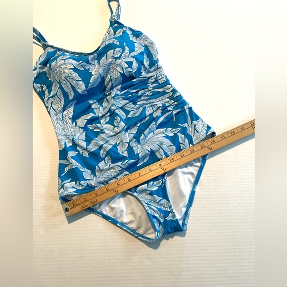 Seekers Australia One Piece Tropical Leaves Blue White Swimsuit Women’s 6‎ NWOT - Picture 8 of 10